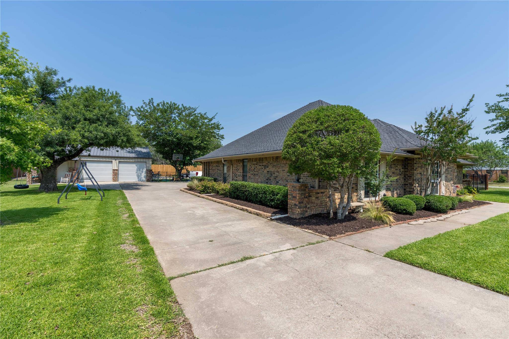 Corinth, TX 76210,1900 Twin Brook Turn