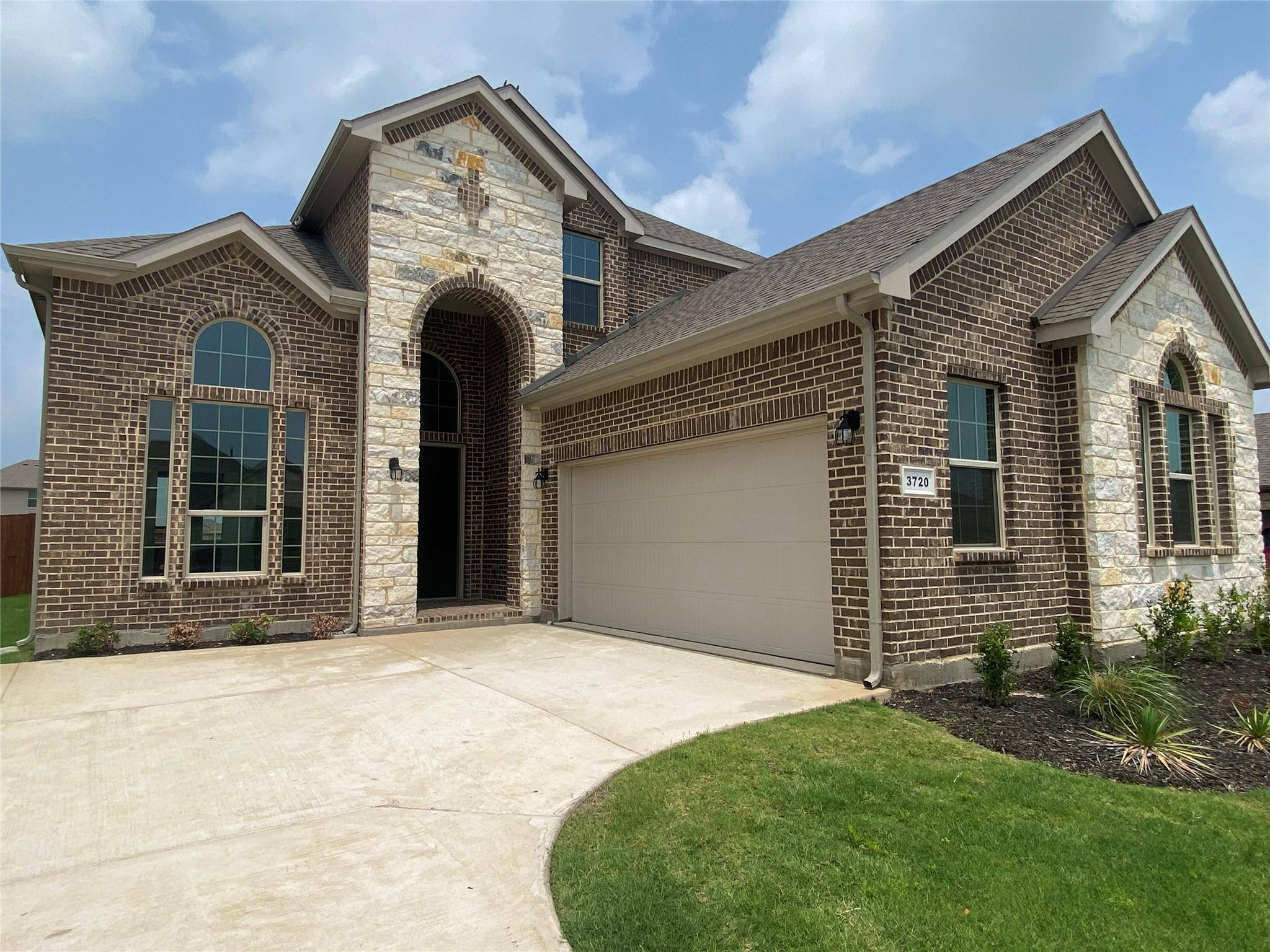 Grand Prairie, TX 76065,3720 HIGHLAND WOODS Drive