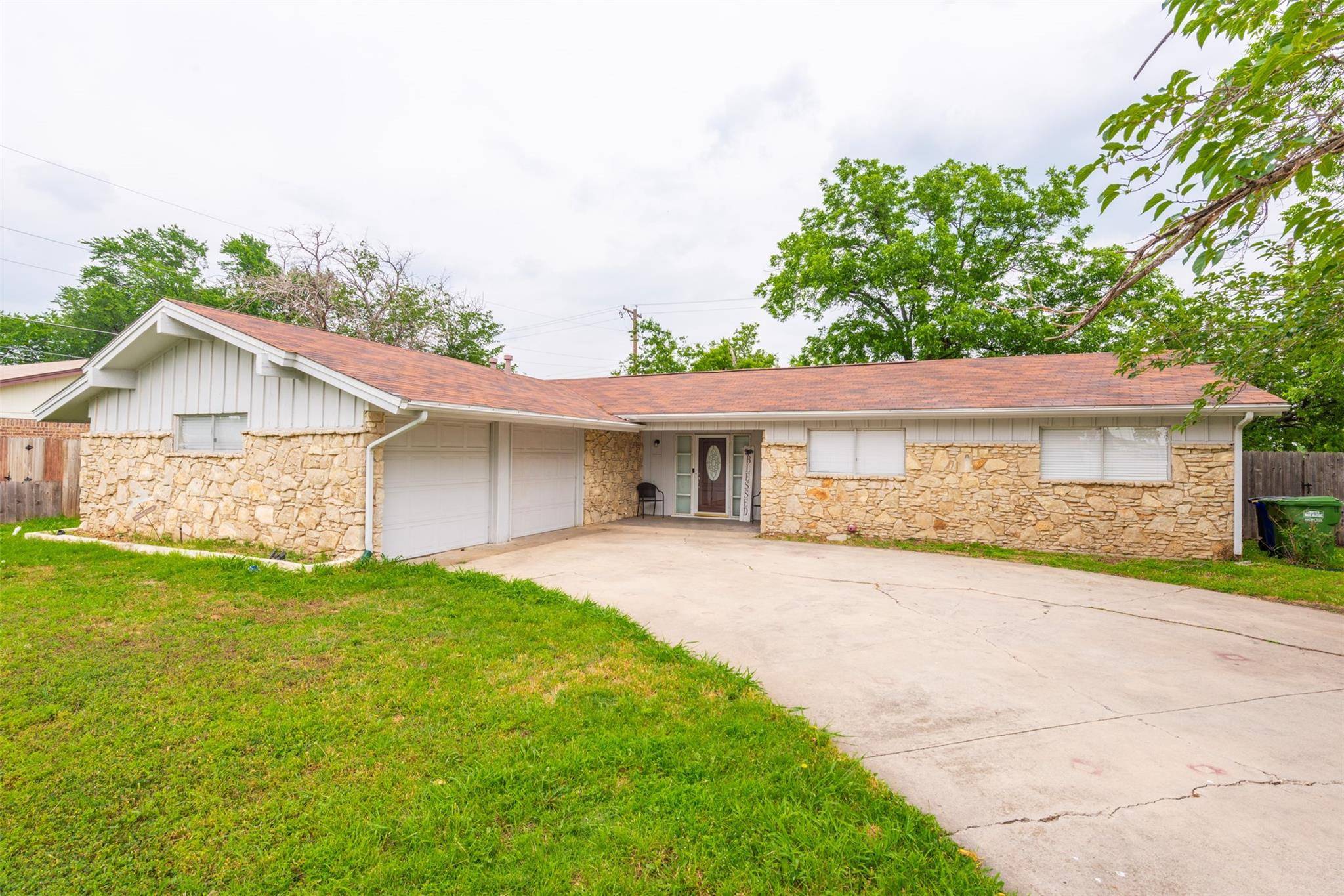 White Settlement, TX 76108,500 S Kate Street