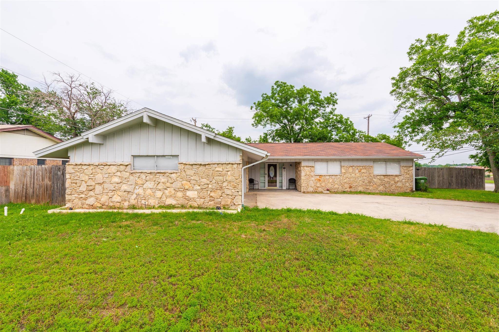 White Settlement, TX 76108,500 S Kate Street