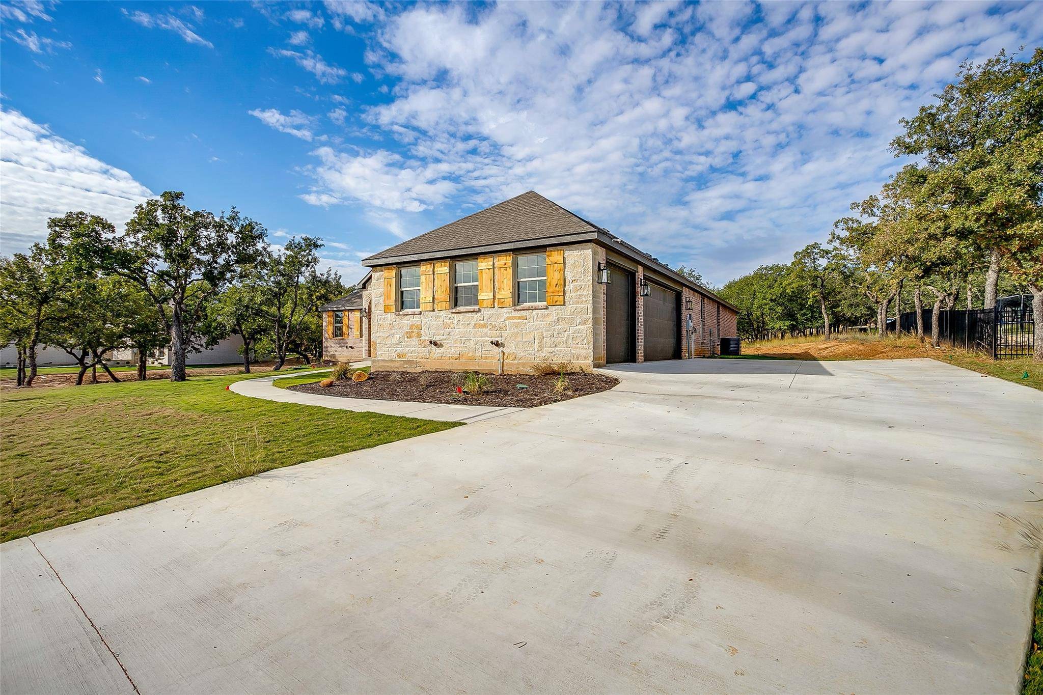 Lipan, TX 76462,105 Oak Bend Trail