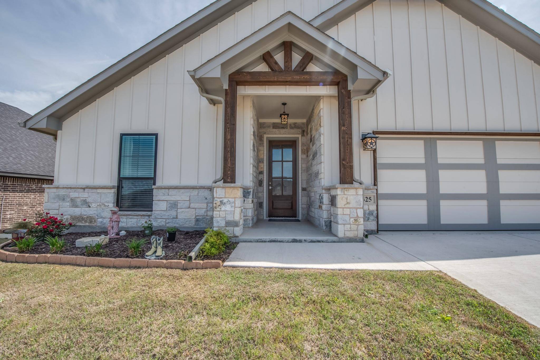 Weatherford, TX 76086,325 Pleasant View Drive