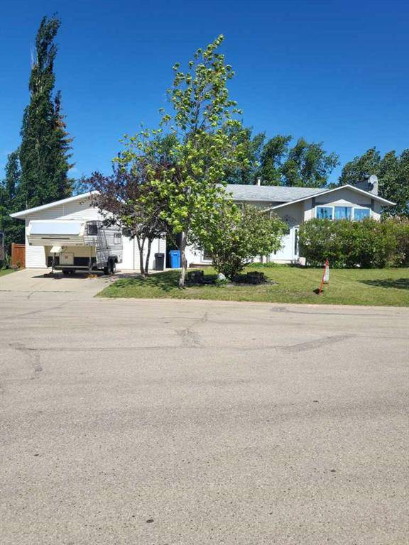 Beaverlodge, AB T0H 0C0,715 Oak Drive