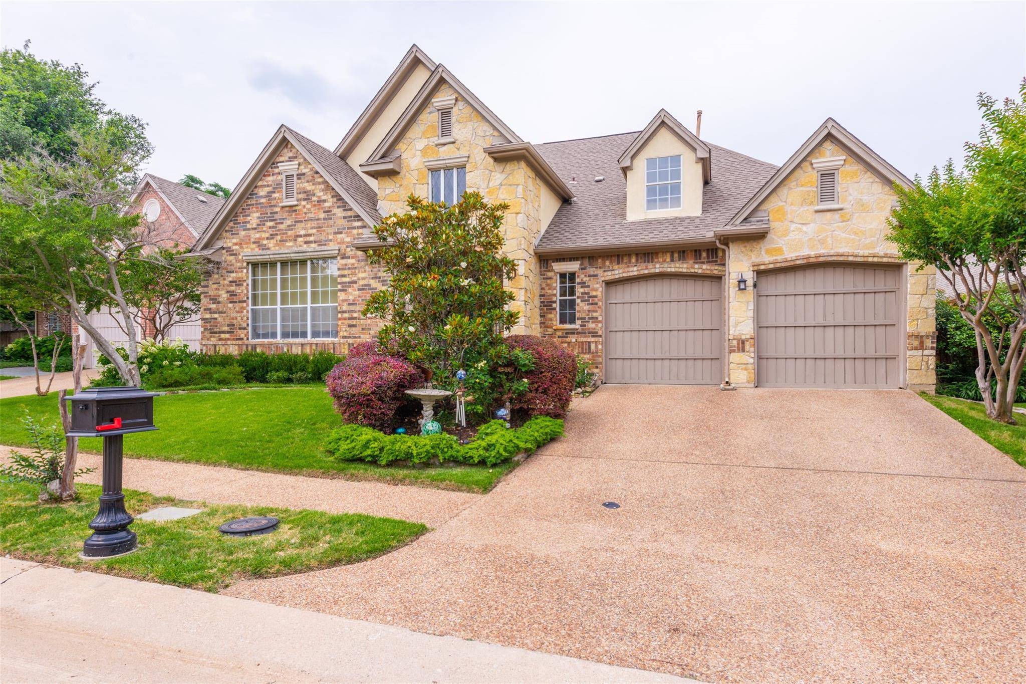 Dallas, TX 75220,4027 Cotswold Court