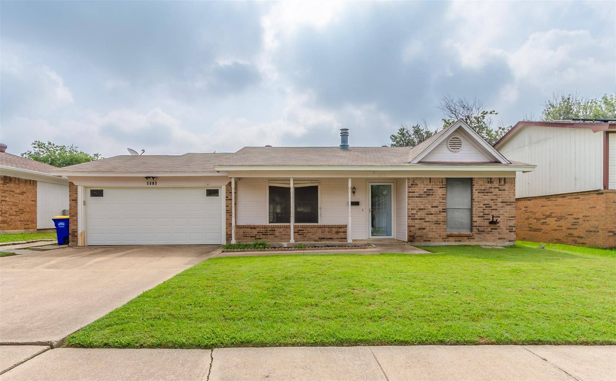 Watauga, TX 76148,6516 Lampe Drive