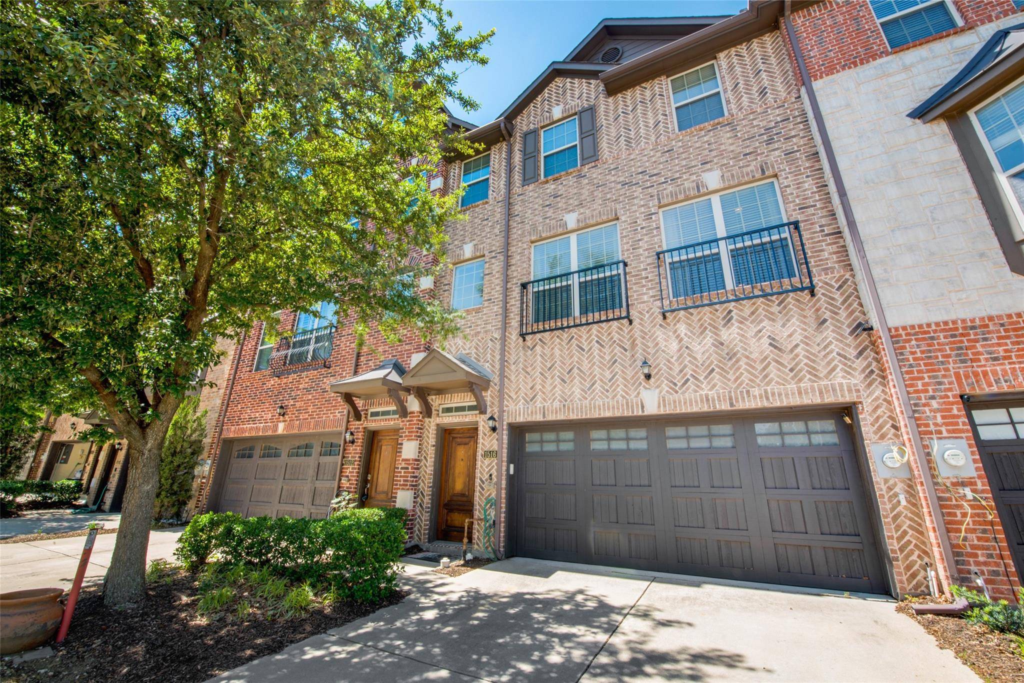 Irving, TX 75063,1516 Fox Run Drive