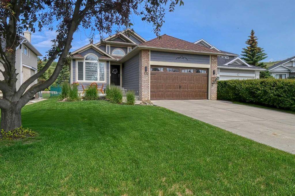 Cochrane, AB T4C 1N6,132 Gleneagles Close