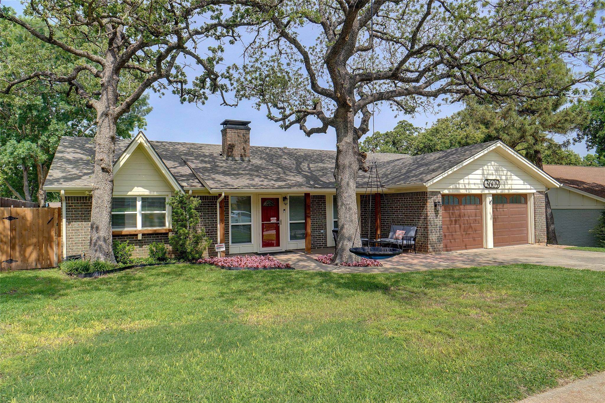 Bedford, TX 76021,3609 Berwick Lane