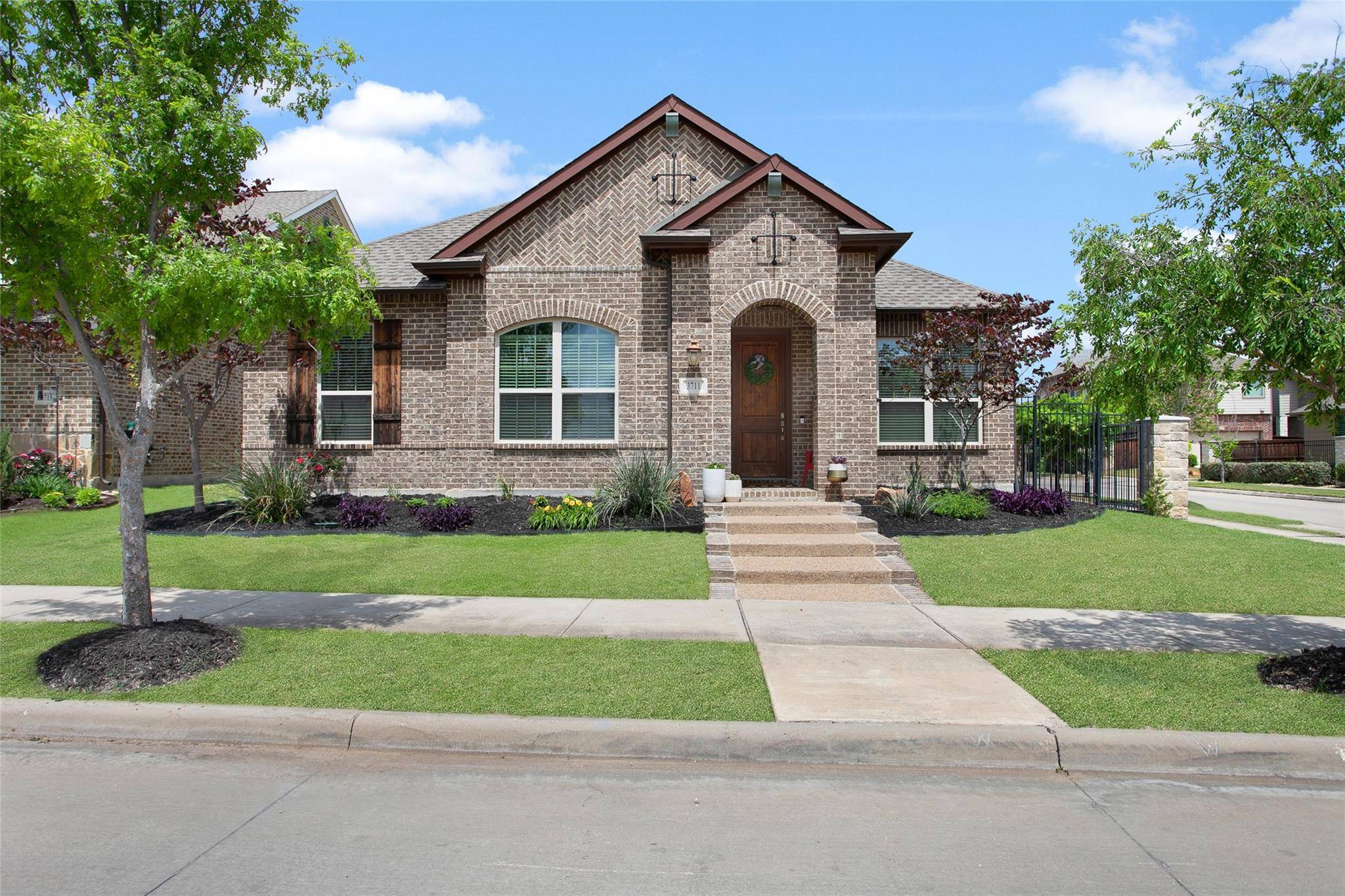 Arlington, TX 76005,3711 Plum Vista Place