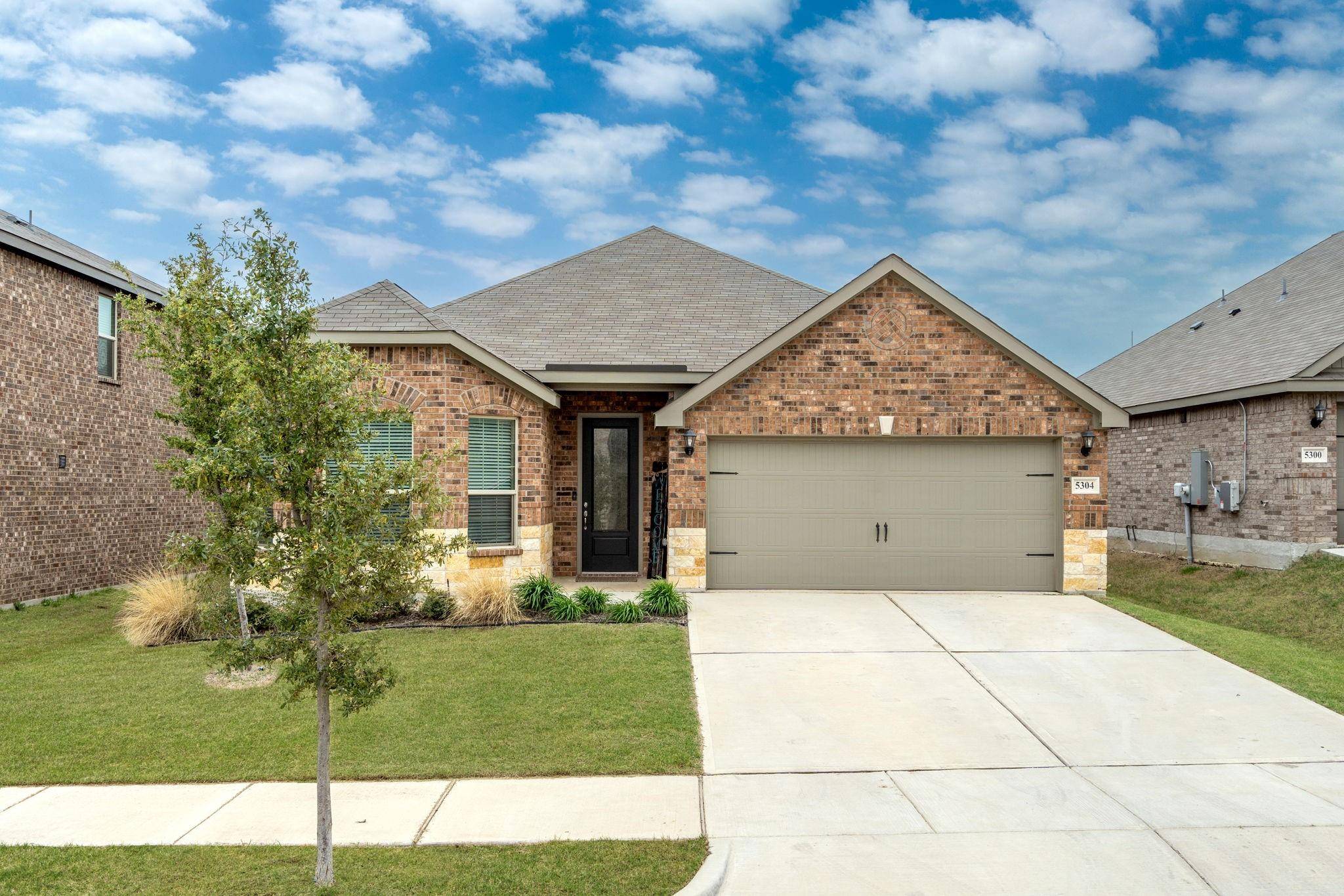 Denton, TX 76207,5304 Songbird Trail