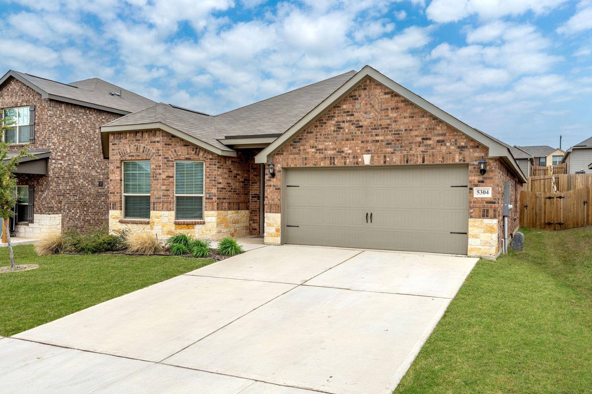 Denton, TX 76207,5304 Songbird Trail