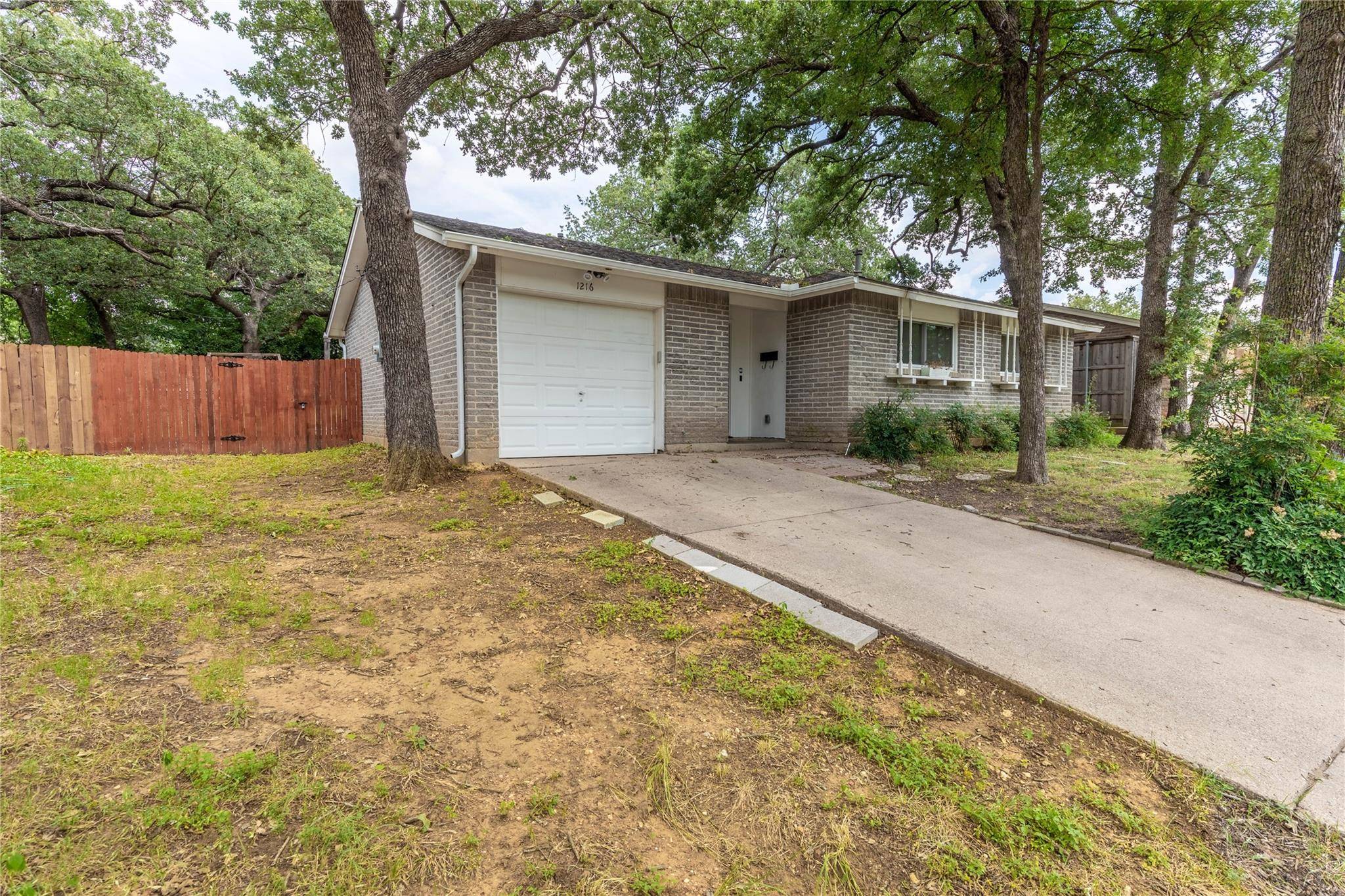 Euless, TX 76039,1216 Donley Drive