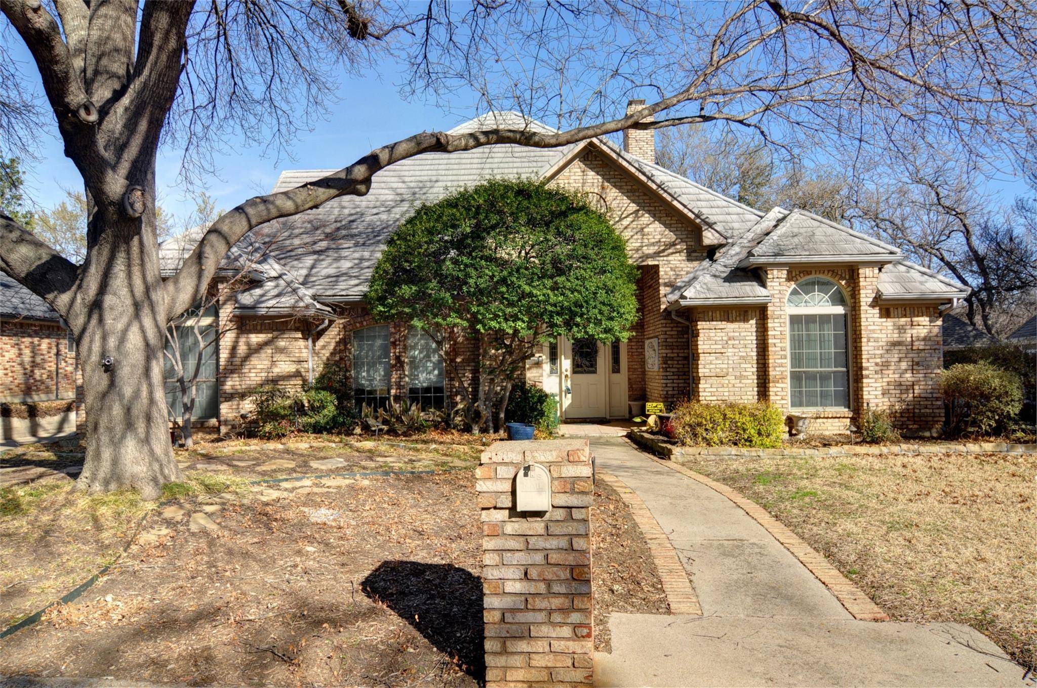 Arlington, TX 76016,4217 Oak Springs Drive