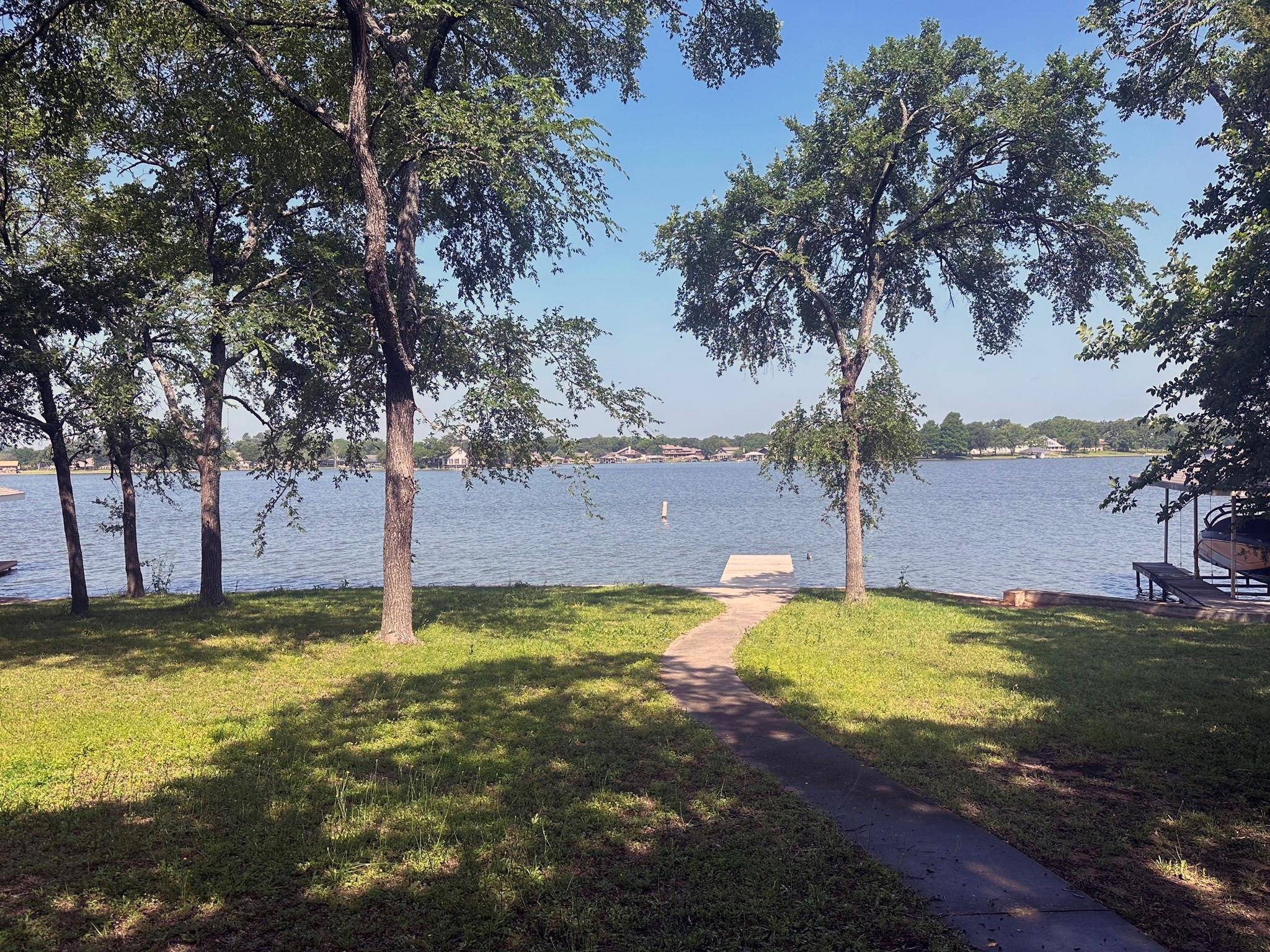 Lake Kiowa, TX 76240,103 E Hogan Drive