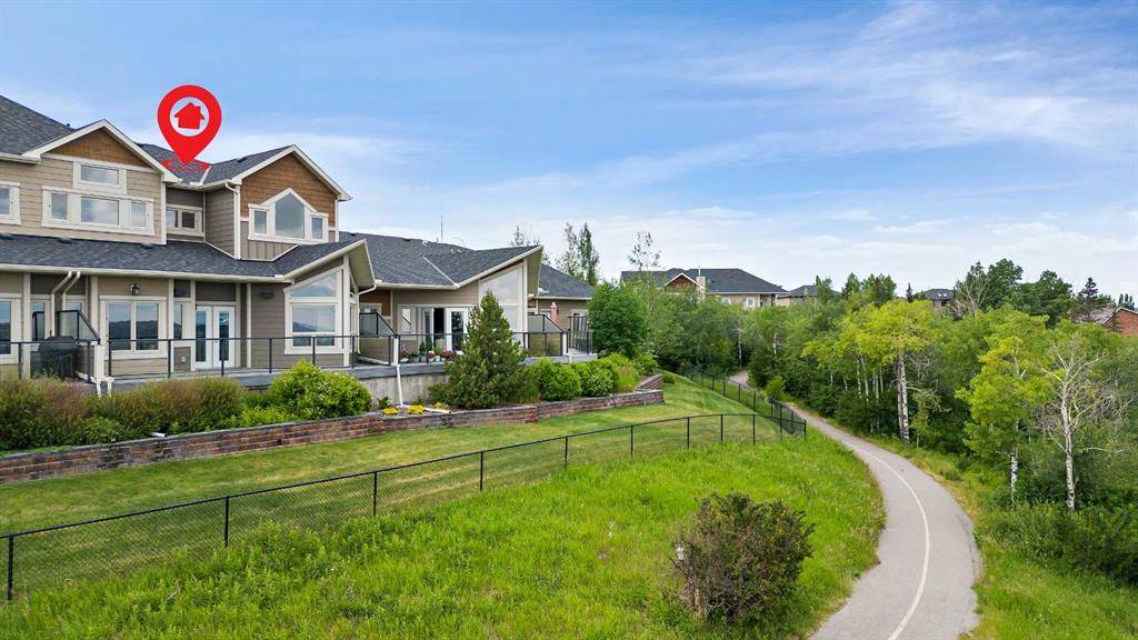 Calgary, AB T3H 0X8,32 Cougar Ridge LNDG SW