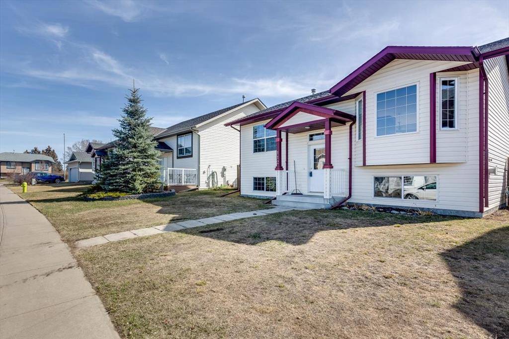 Blackfalds, AB T0M 0J0,112 Briarwood CRES