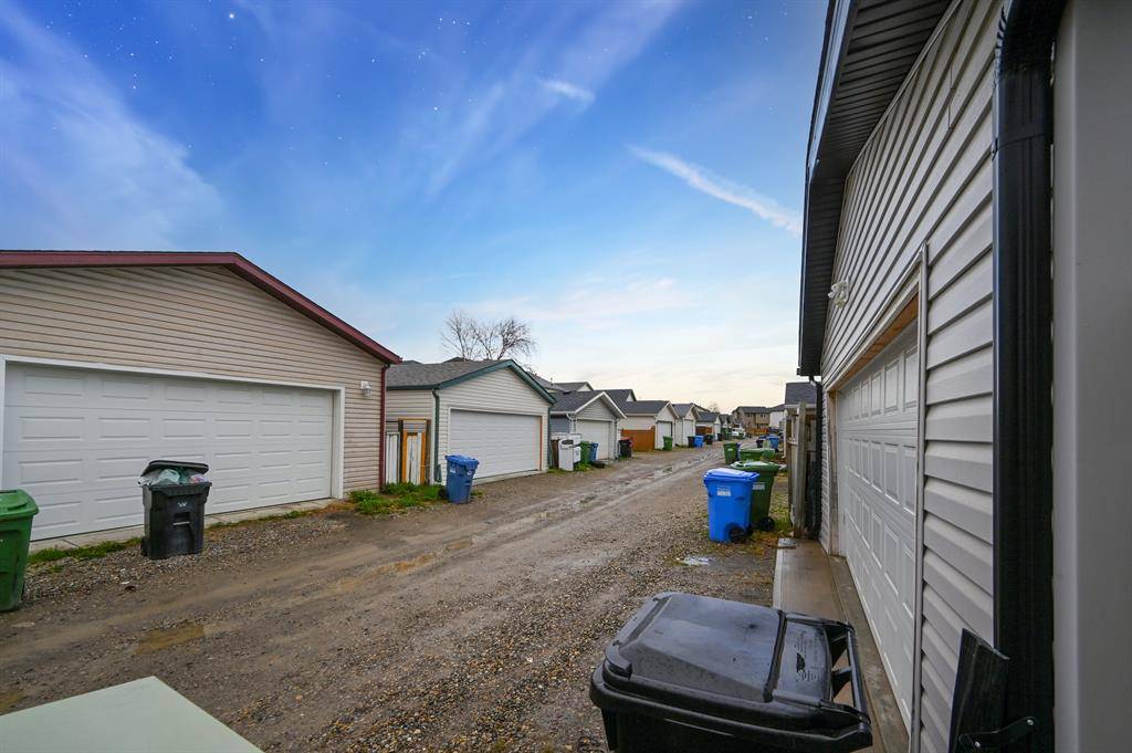 Calgary, AB T3J 3N9,66 martinbrook Link NE