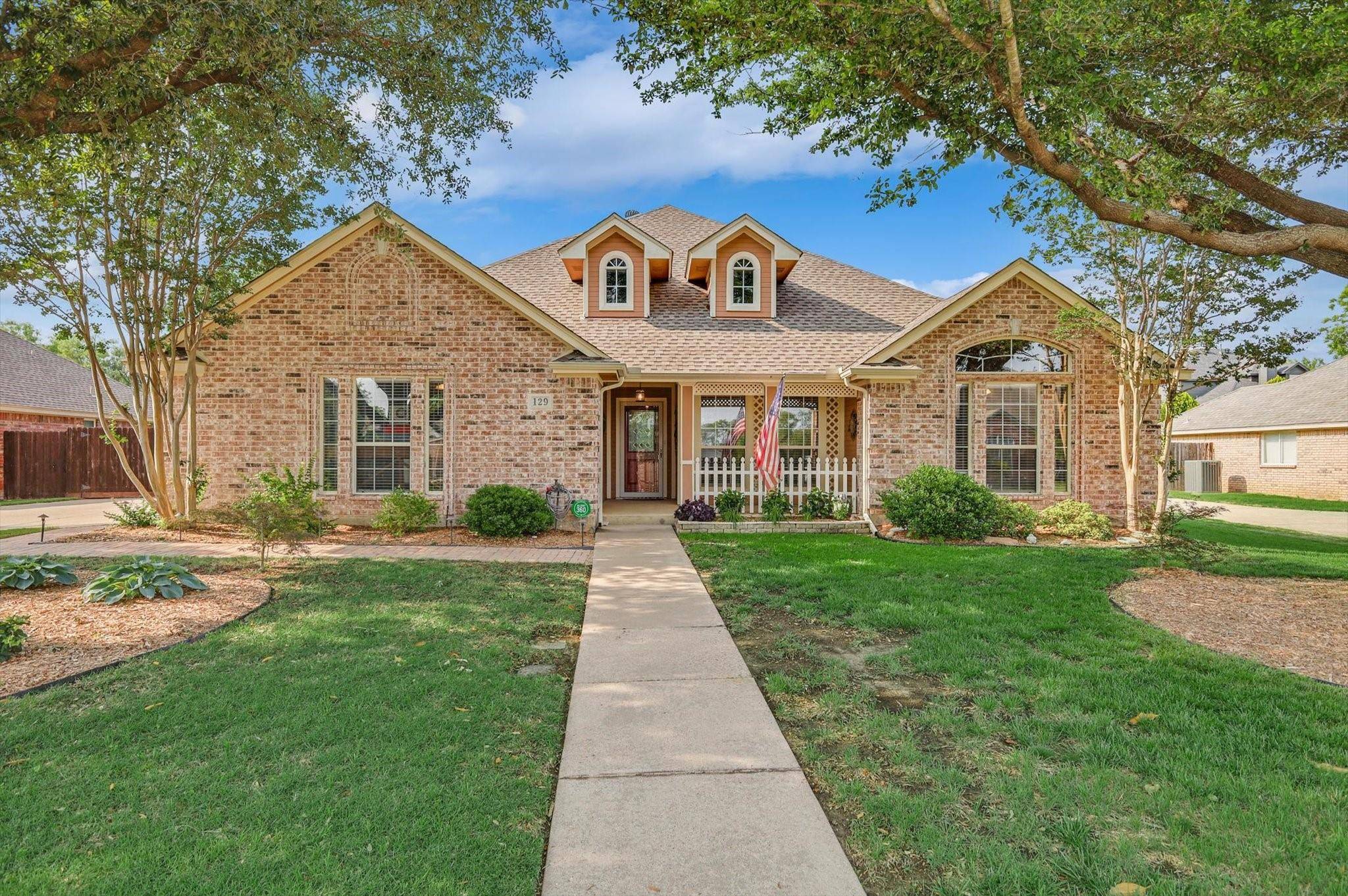 Justin, TX 76247,129 Daisey Lane