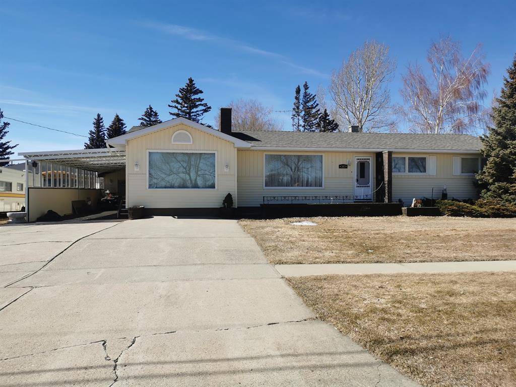 Cardston, AB T0K0K0,367 5th ST W