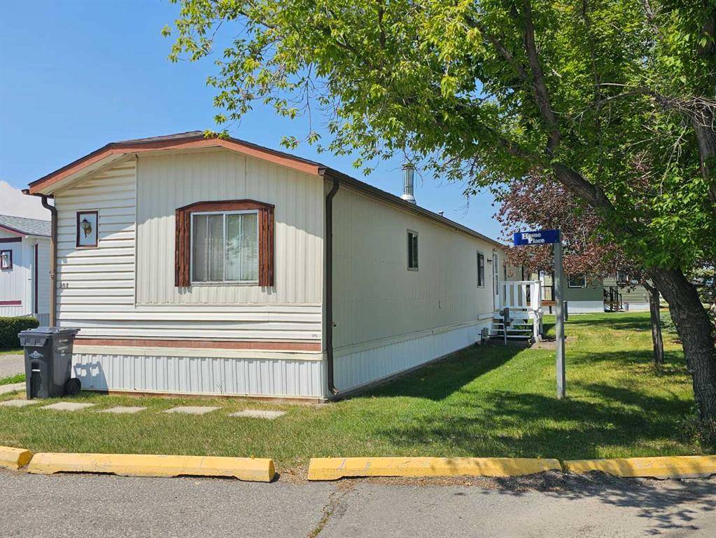 High River, AB T1V 1K1,502 Home Place SE