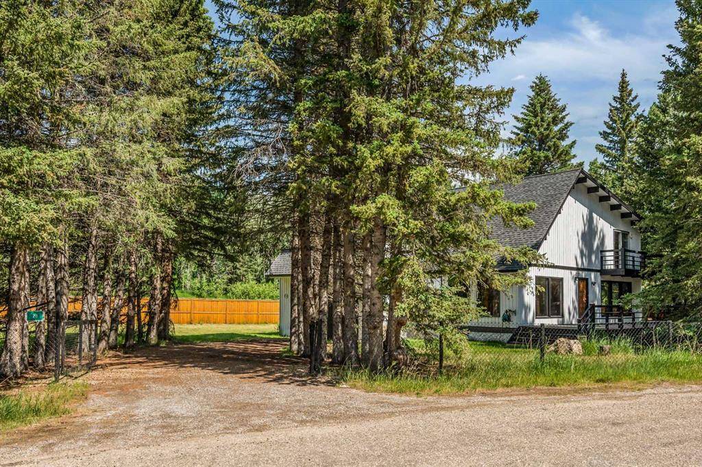 Bragg Creek, AB T0L0K0,28 Echlin DR