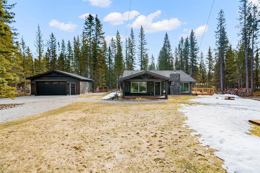 Bragg Creek, AB T0L 0K0,36 River Drive N