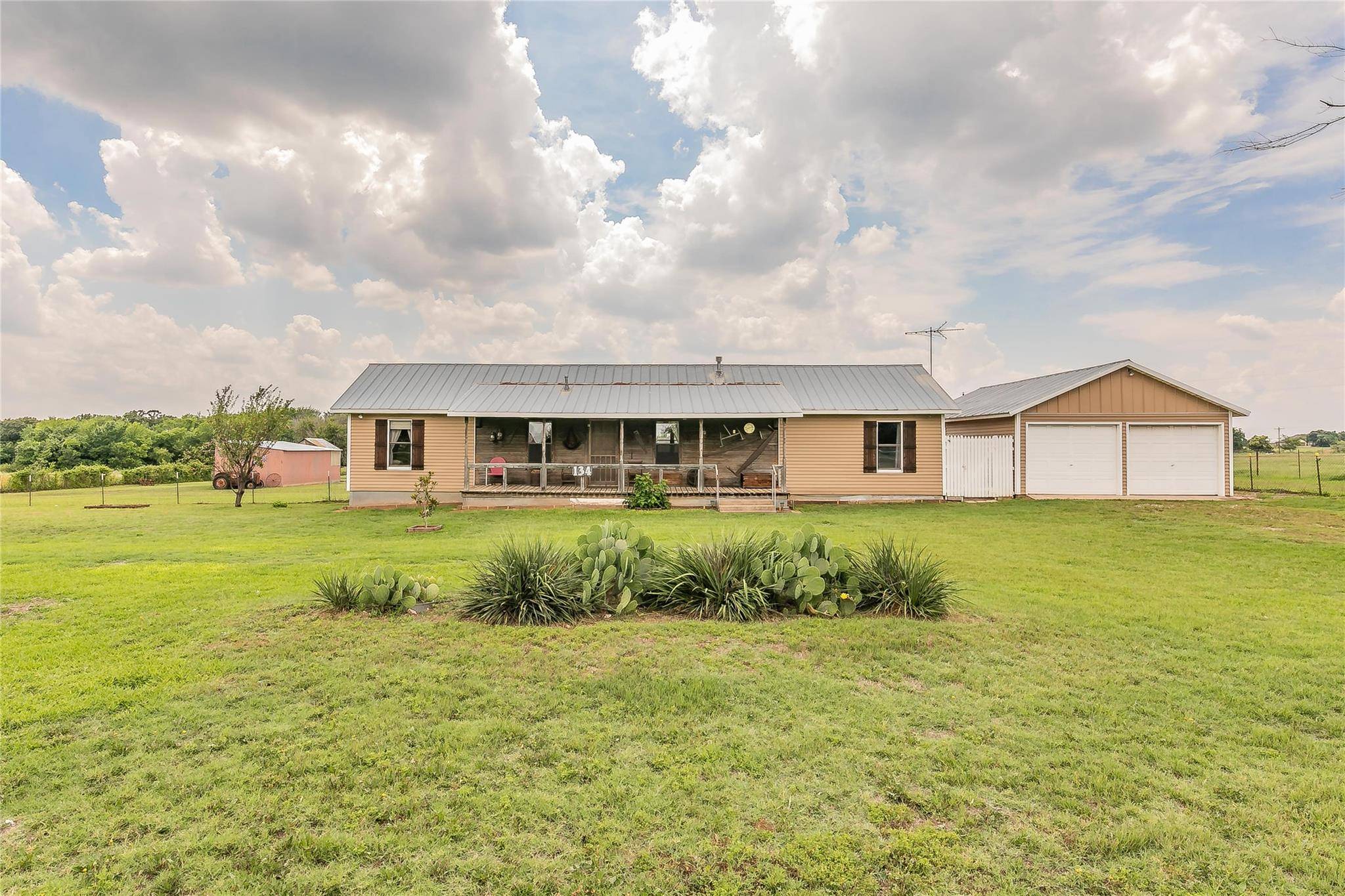 Rhome, TX 76078,134 Private Road 4379