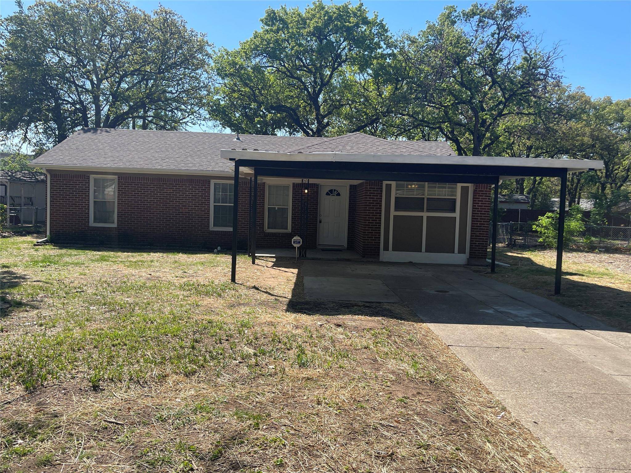 River Oaks, TX 76114,5533 Gilbow Avenue