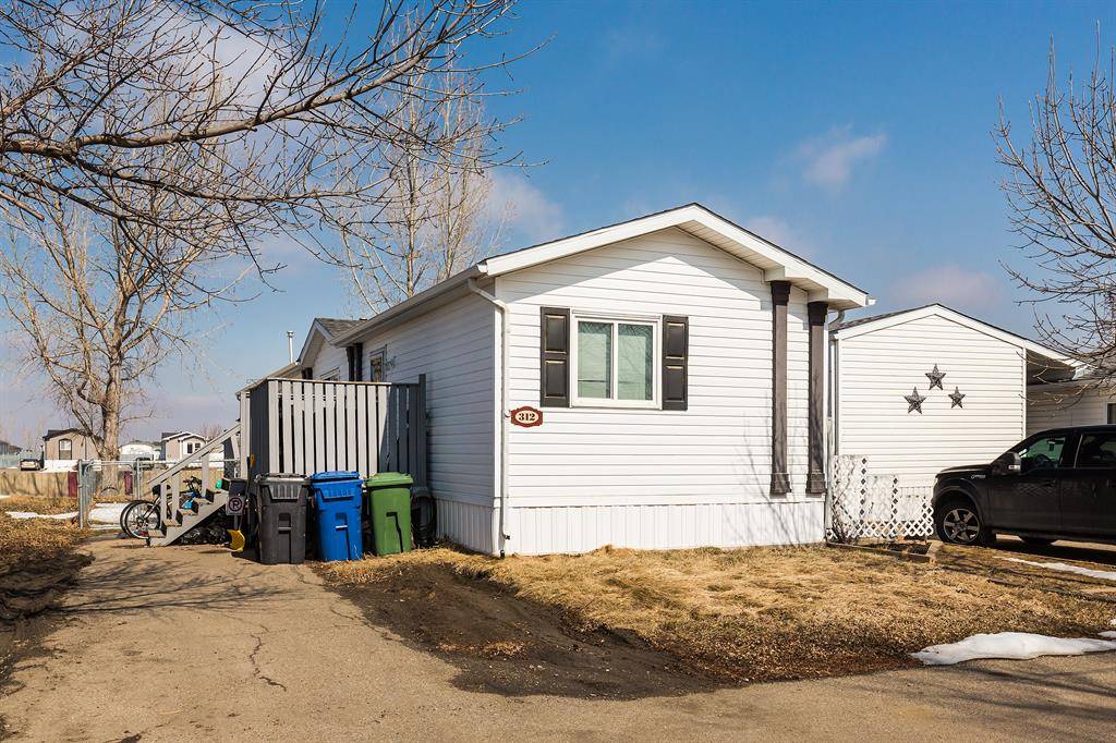 Coaldale, AB T1M 1P6,312 Yardmaster AVE