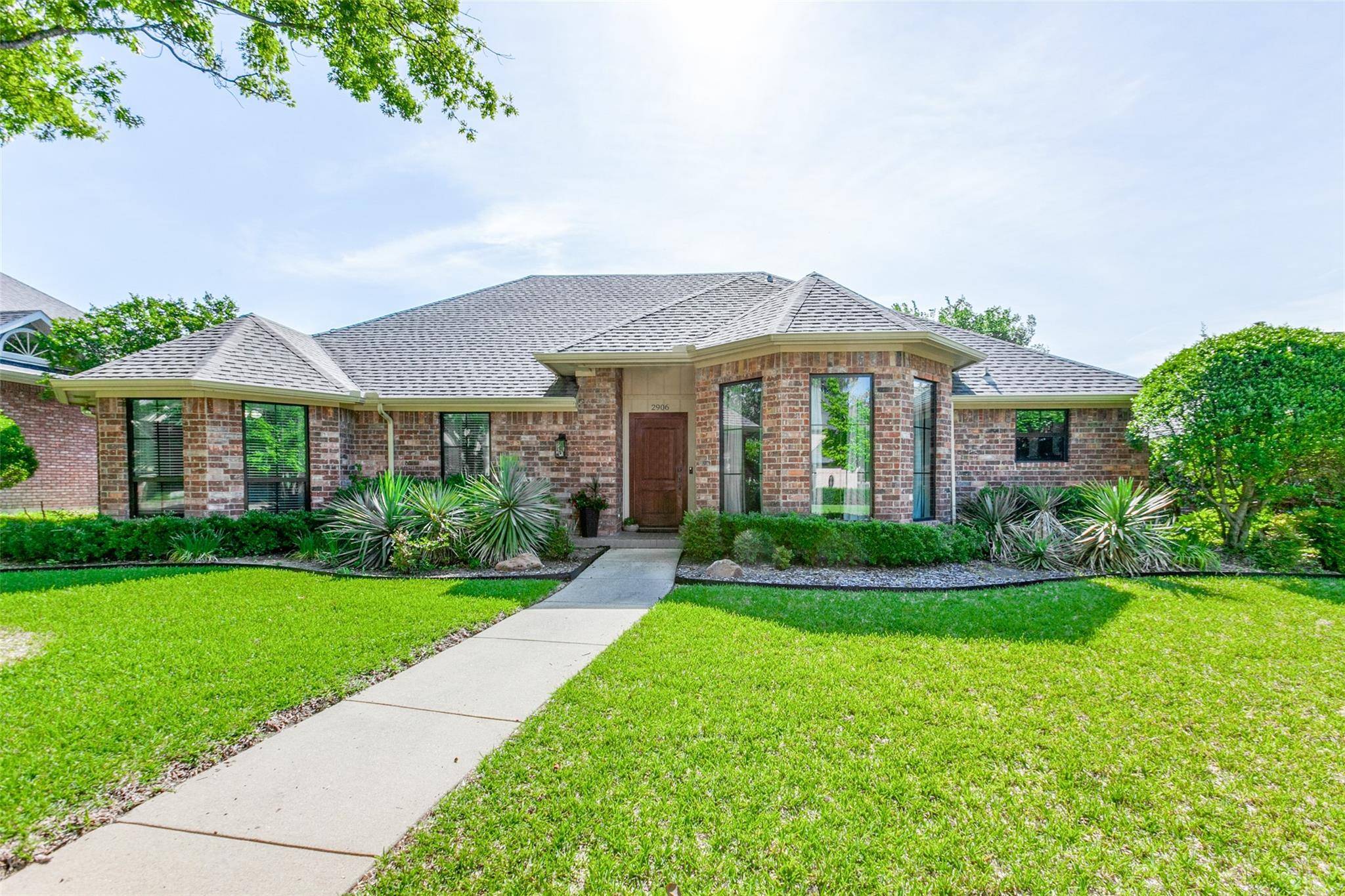 Richardson, TX 75082,2906 Foxcreek Drive