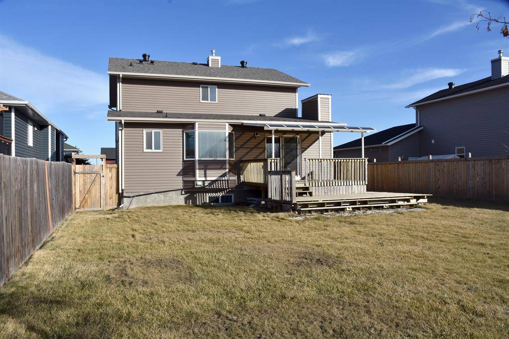 Fort Mcmurray, AB T9J 1M2,207 Alexander CRES