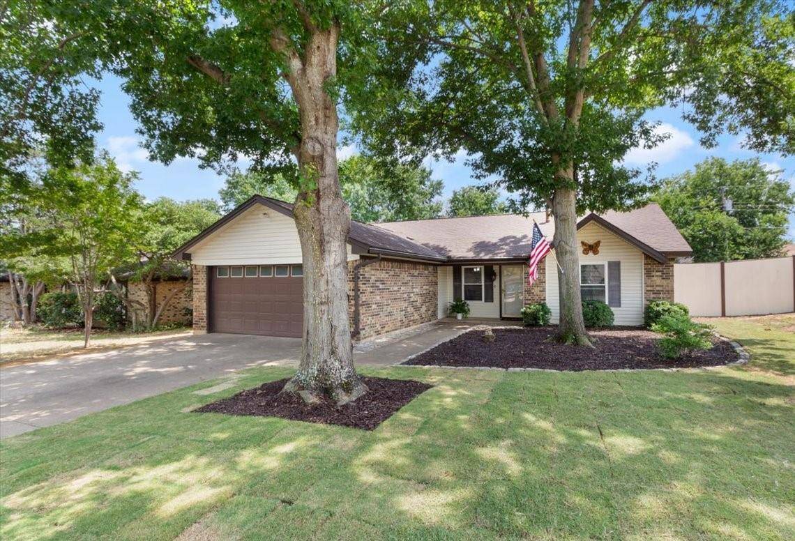 Grapevine, TX 76051,2719 Cardinal Court