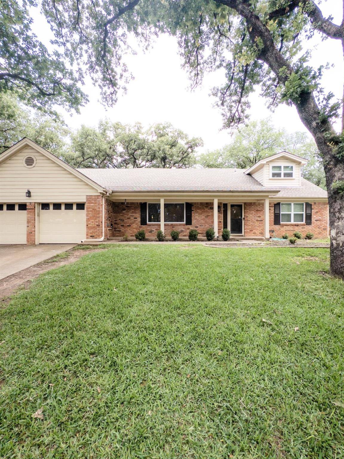 Arlington, TX 76013,3007 Yellowstone Drive