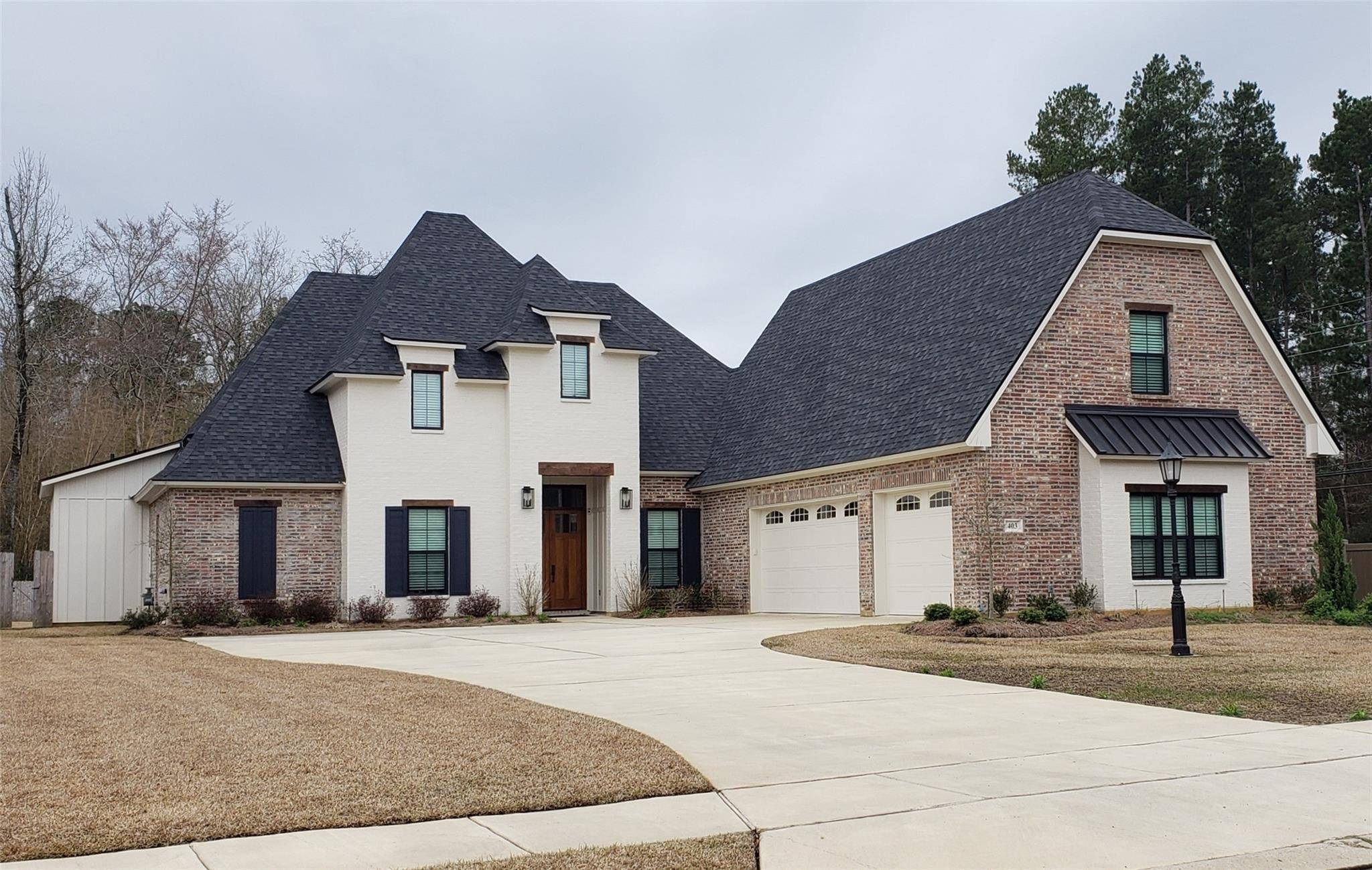 Shreveport, LA 71106,403 Oakwood Trace Court