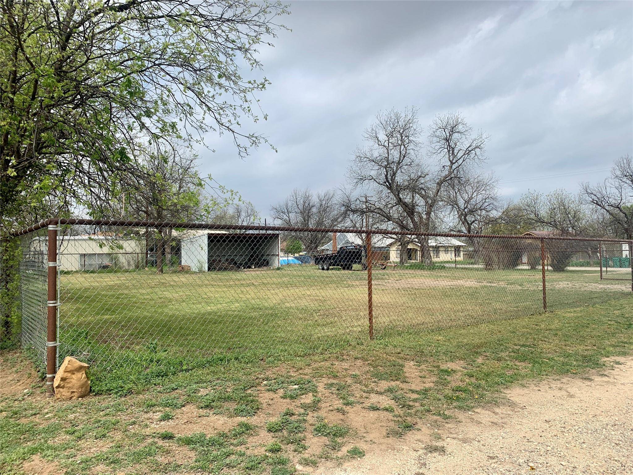 Coleman, TX 76834,710 & 712 E 9th Street