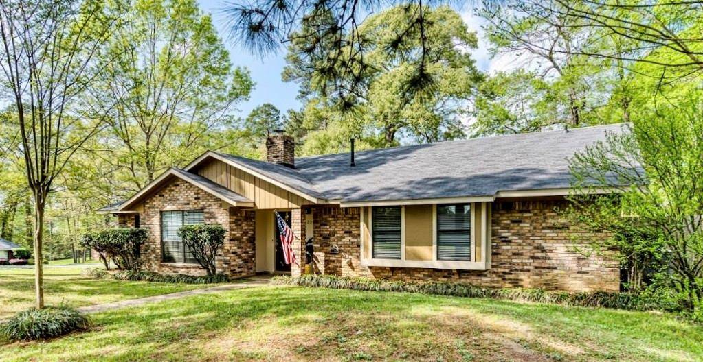 Haughton, LA 71037,8201 Heatherbrook Circle