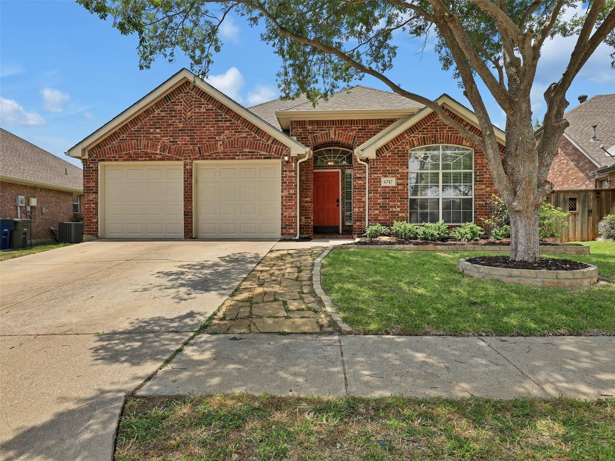 Sachse, TX 75048,6717 Woodcrest Lane