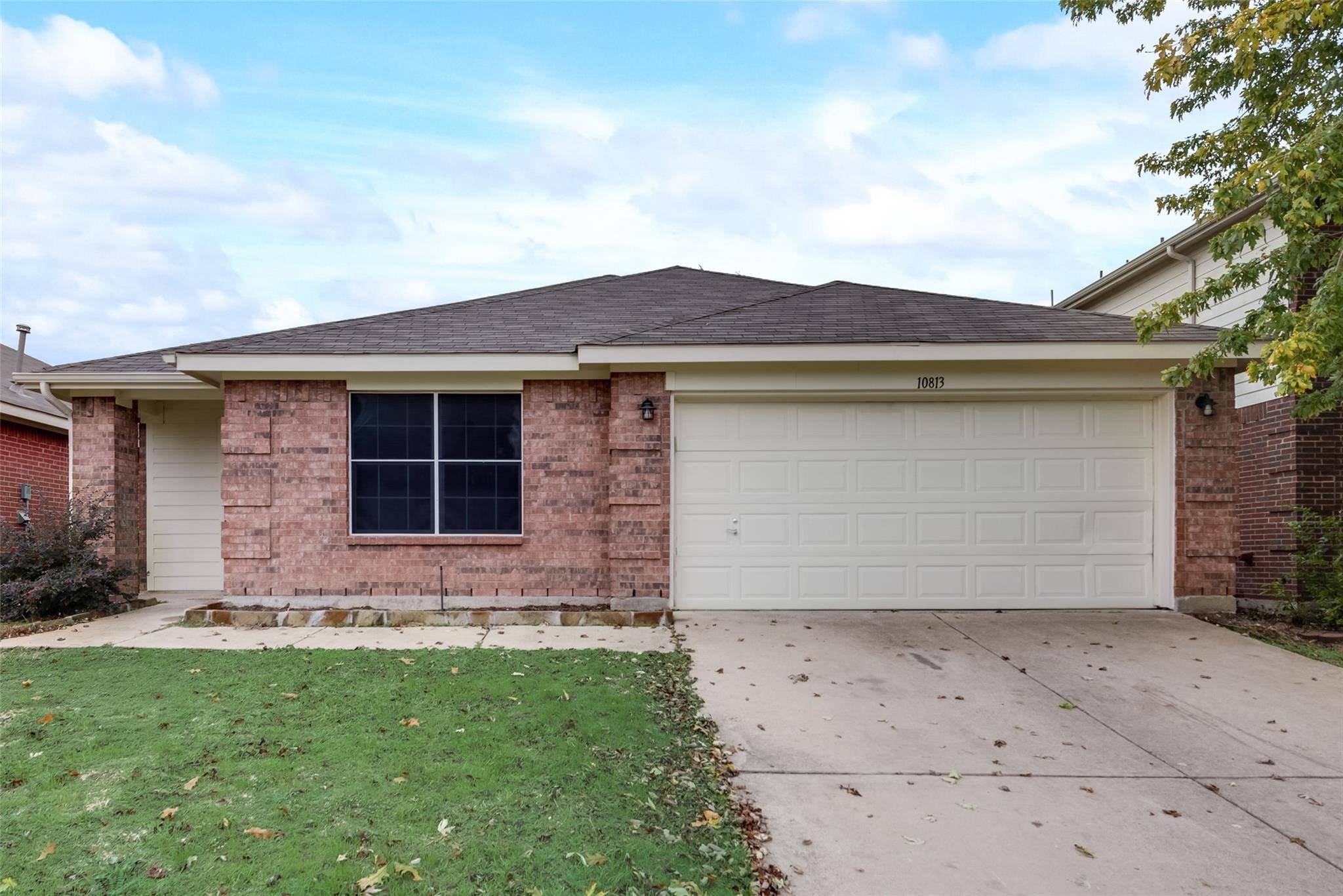 Fort Worth, TX 76140,10813 Fawn Valley Drive