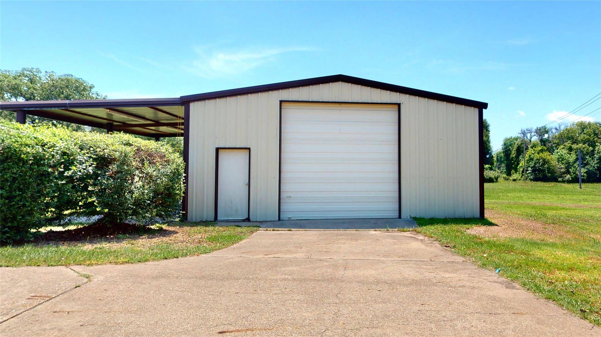 Malakoff, TX 75148,207 Country Lane