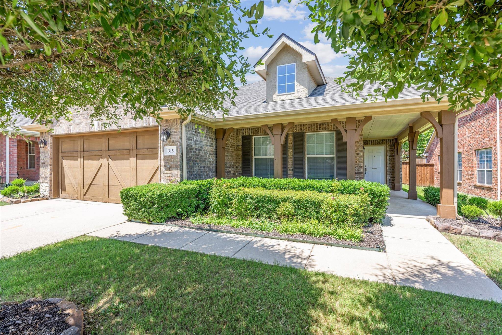 Euless, TX 76039,315 Serenade Lane