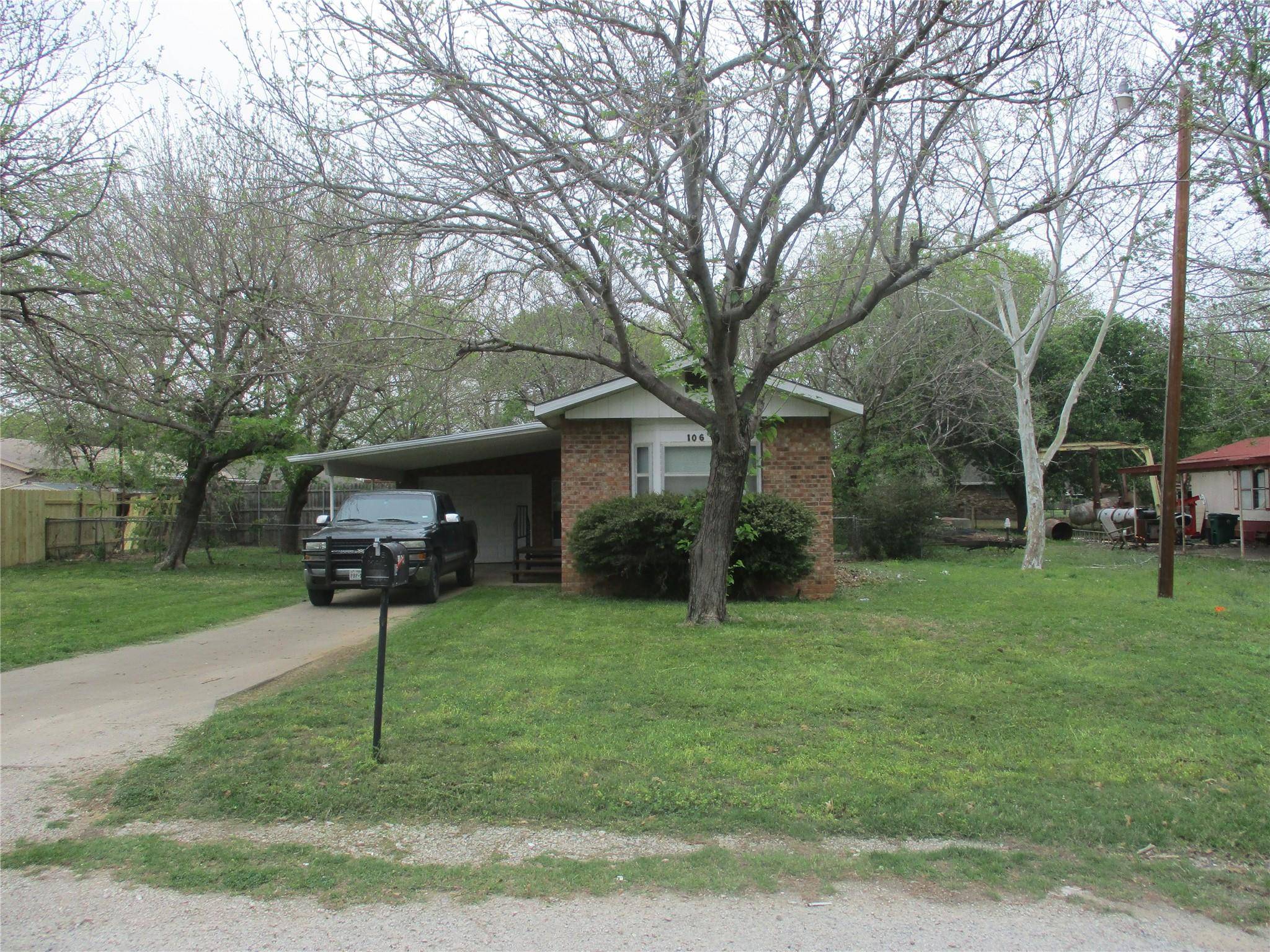 Eastland, TX 76448,106 E Lens Street