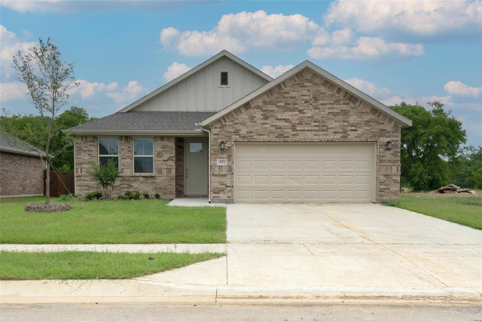 Valley View, TX 76272,203 Maverick Trail