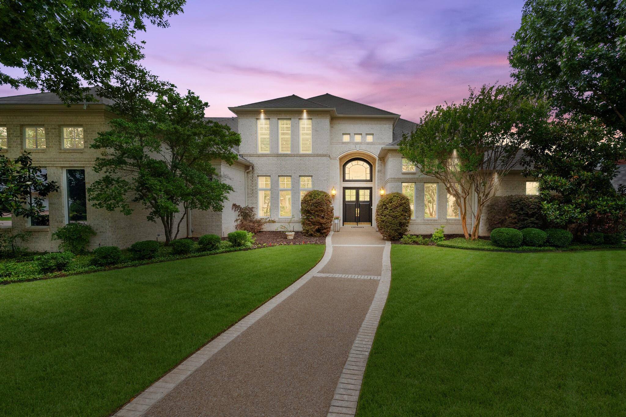 Fort Worth, TX 76132,5824 Forest Highlands Drive