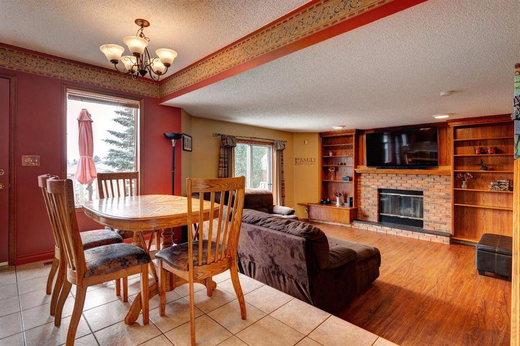 Calgary, AB T2C 3X2,84 Rivercroft Close SE