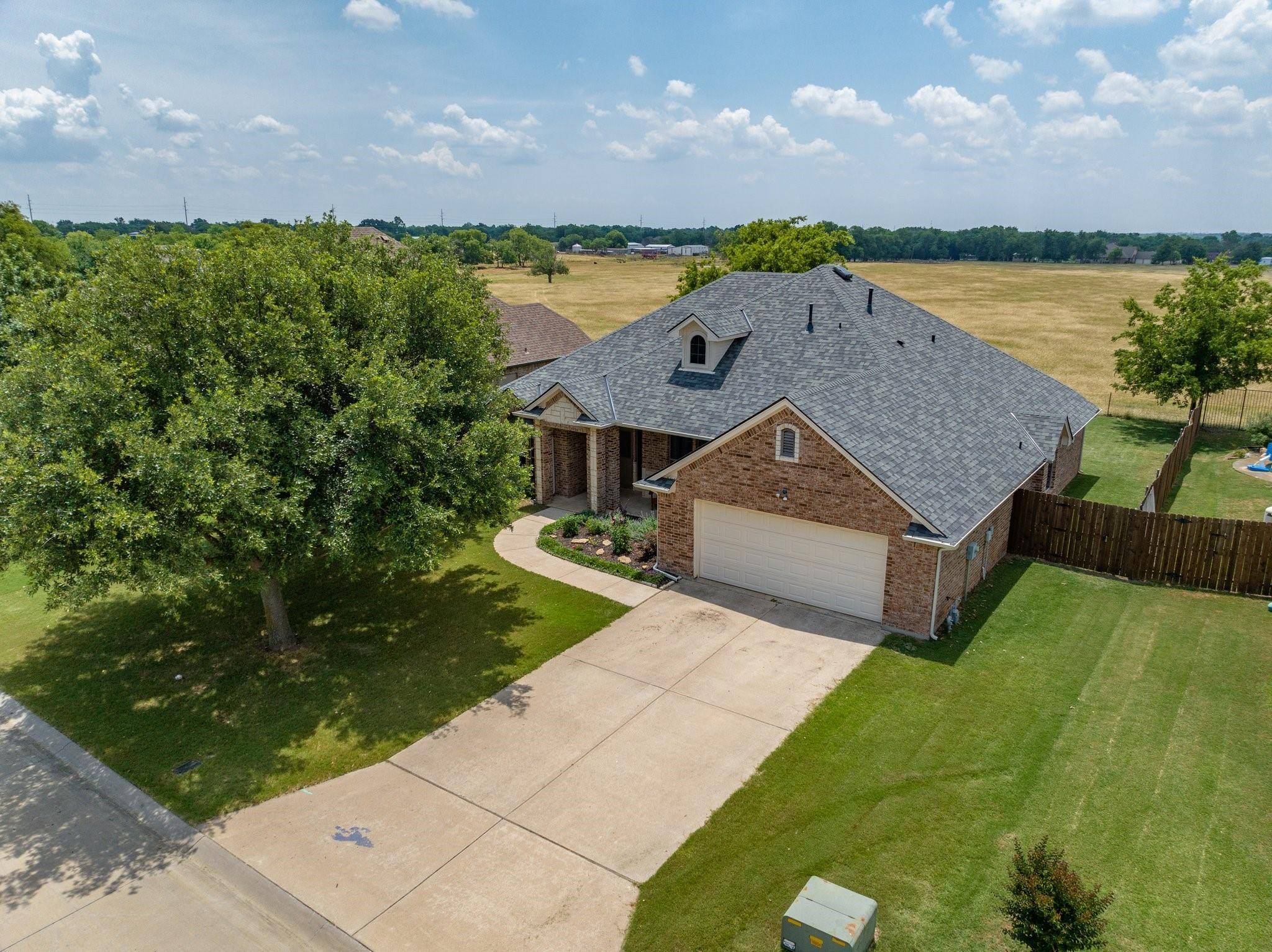 Sanger, TX 76266,2504 Wichita Trail