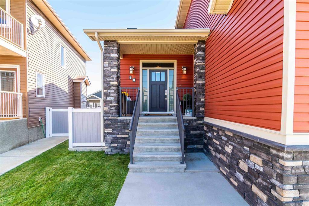 Medicine Hat, AB T1B0P5,40 Hamptons CRES SE