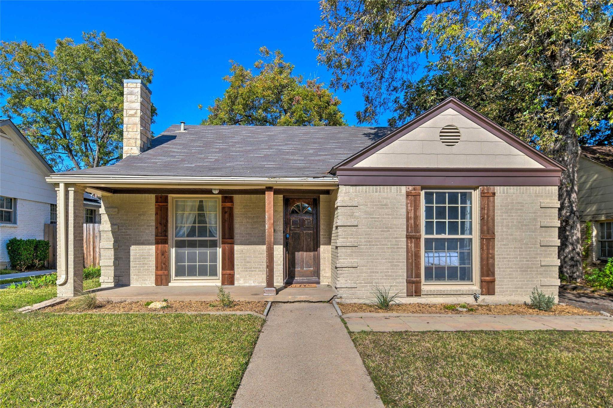 Fort Worth, TX 76107,3404 W 5th Street