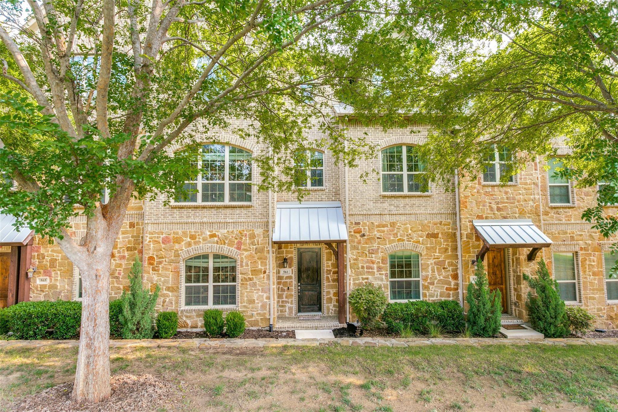 Irving, TX 75039,561 W Royal Lane