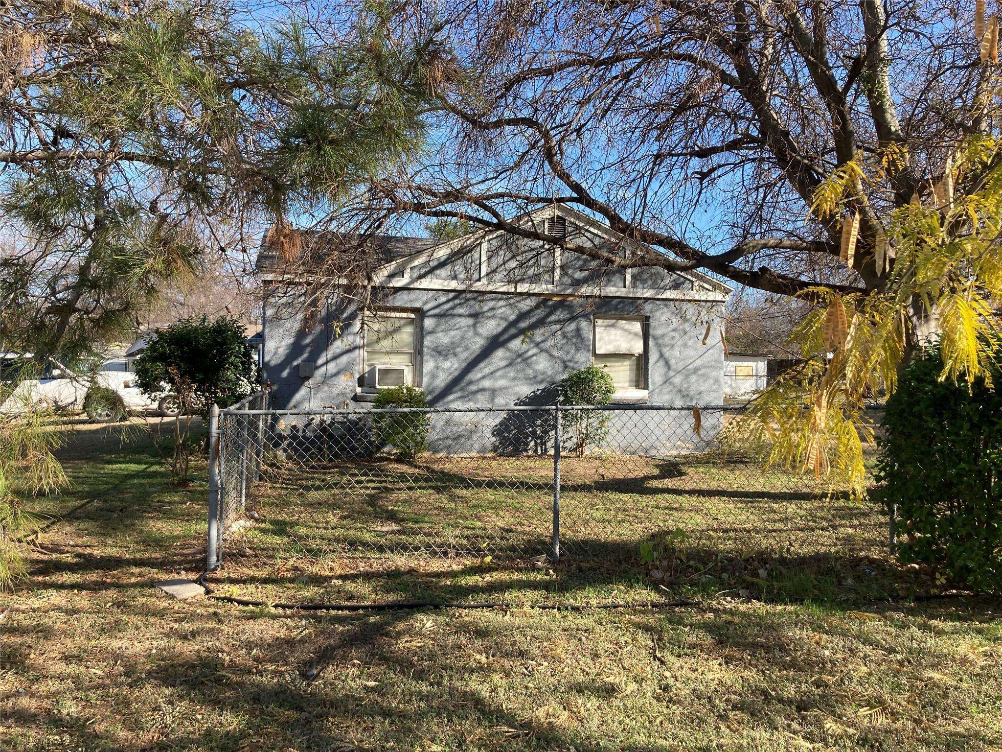 White Settlement, TX 76108,537 S Redford Lane