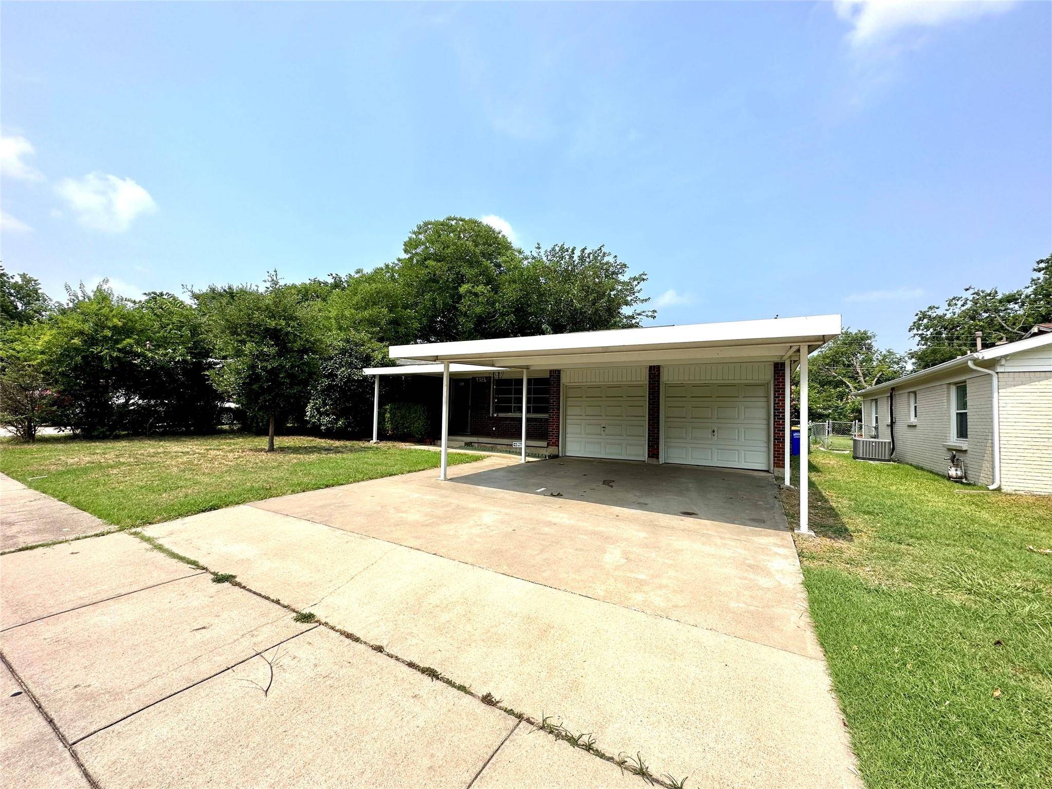 White Settlement, TX 76108,852 Odie Drive